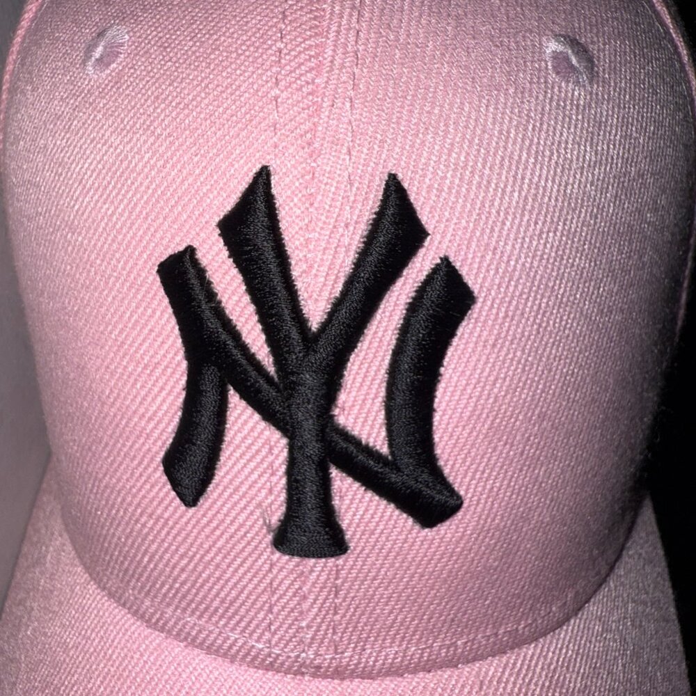 Hat - Picture 3 of 3